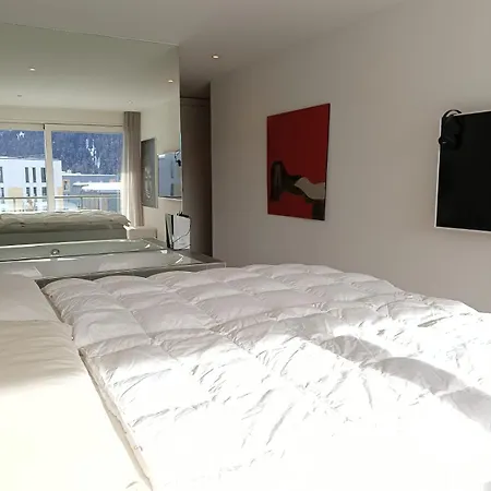 Luxury Penthouse 4 Bedroom 8 Min Walk To Wef *