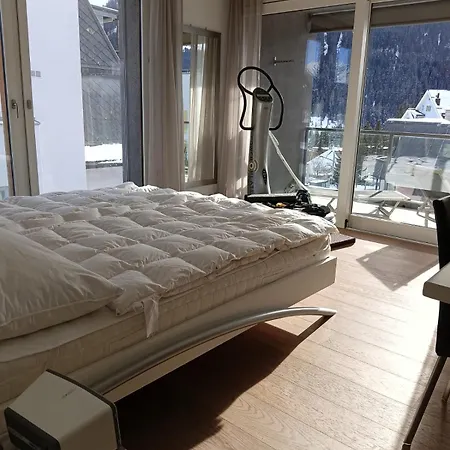 Luxury Penthouse 4 Bedroom 8 Min Walk To Wef Daire