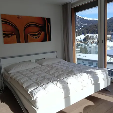 Luxury Penthouse 4 Bedroom 8 Min Walk To Wef Ostrava