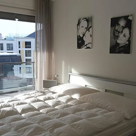 Luxury Penthouse 4 Bedroom 8 Min Walk To Wef Daire Ostrava