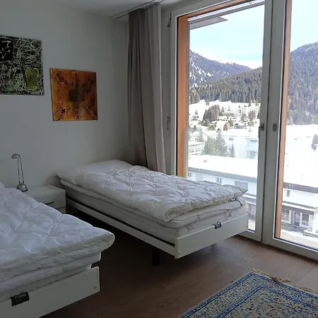 Luxury Penthouse 4 Bedroom 8 Min Walk To Wef Daire *