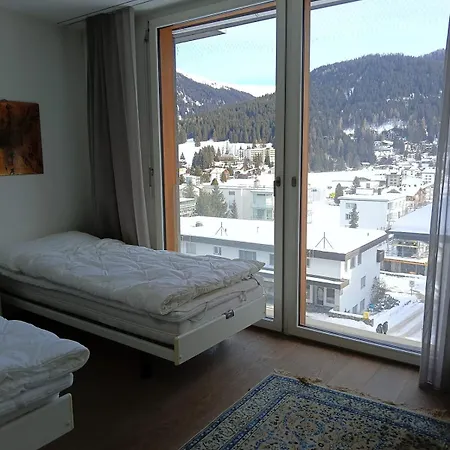Luxury Penthouse 4 Bedroom 8 Min Walk To Wef * Ostrava
